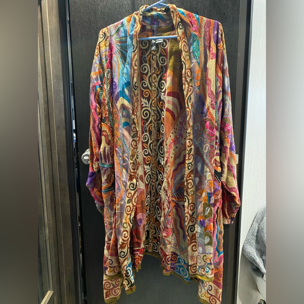 Beautiful Tapestry lightweight jacket